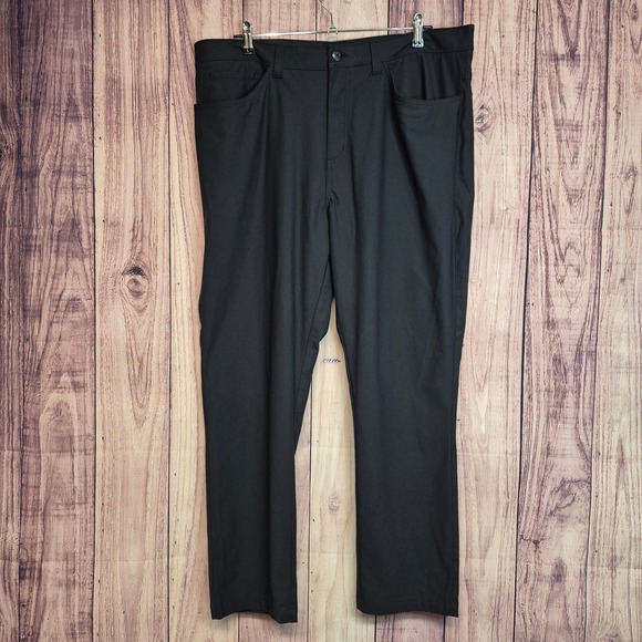 New Balance Other - New‎ Balance Mens 38x30 Performance Tech Pants Black Golf Travel RN130893